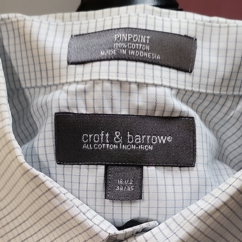 Croft & Barrow, white with Blue and Gray, size 16.5x34/35 Dress Shirt